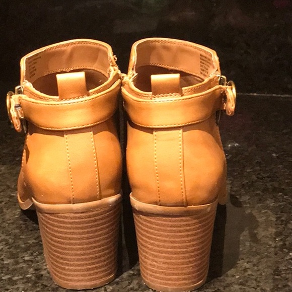 ‼️SOLD‼️ Style & Co Onyaa Tan Block-Heel Booties - Picture 6 of 11